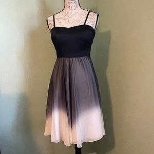 Playful and romantic dark blue/white dress!